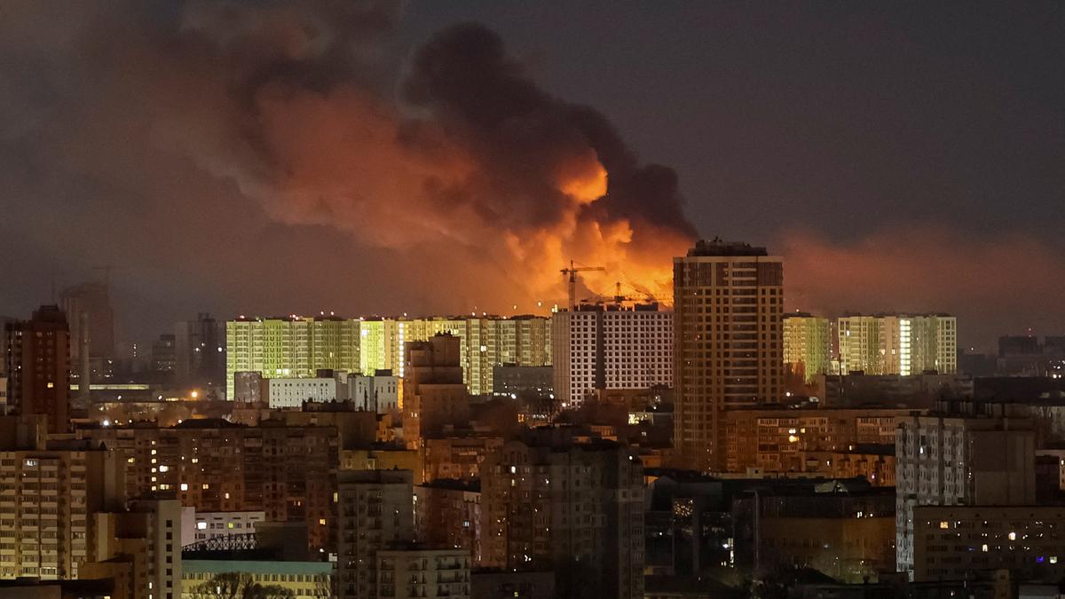 Russia and Ukraine accuse each other of failing to pause strikes after U.S. envoy leaves Moscow