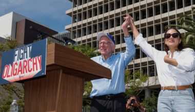 ‘Fight oligarchy’: Thousands attend Sanders, AOC rally in Los Angeles | Donald Trump News