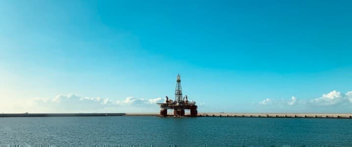 Oil rig