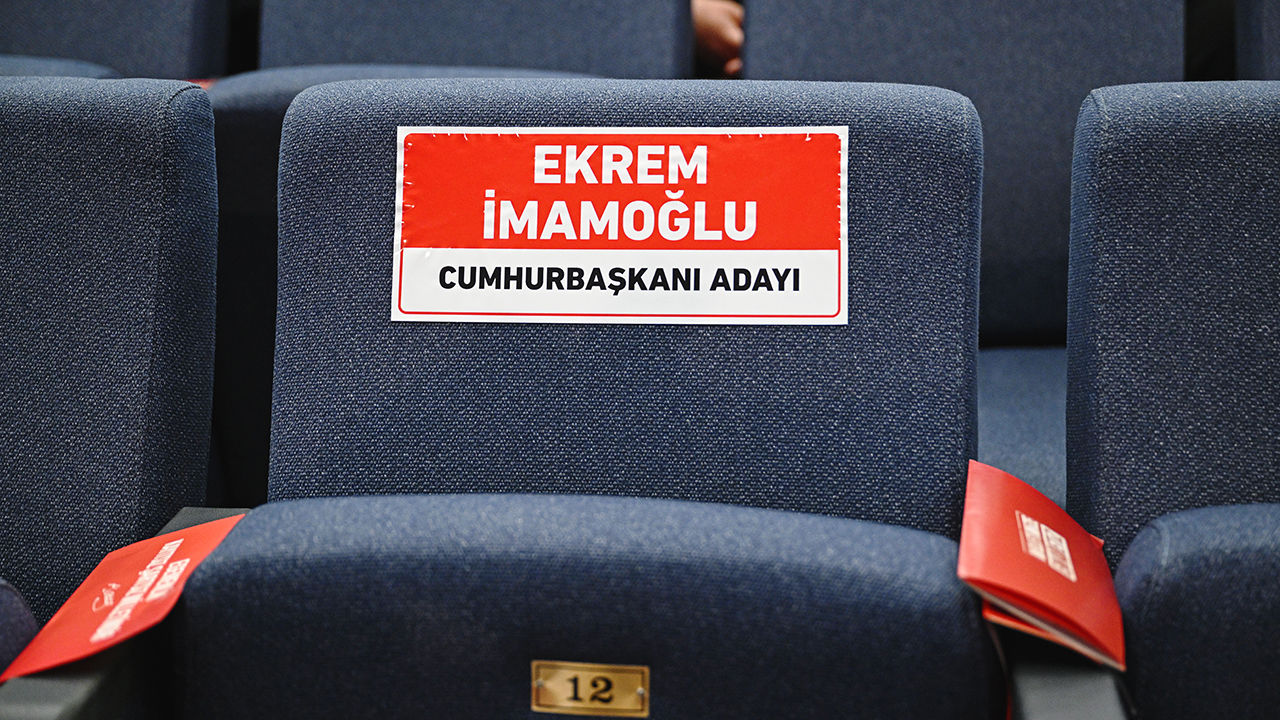 Arrested Ekrem Imamoglu's seat remained empty as CHP convenes extraordinary congress