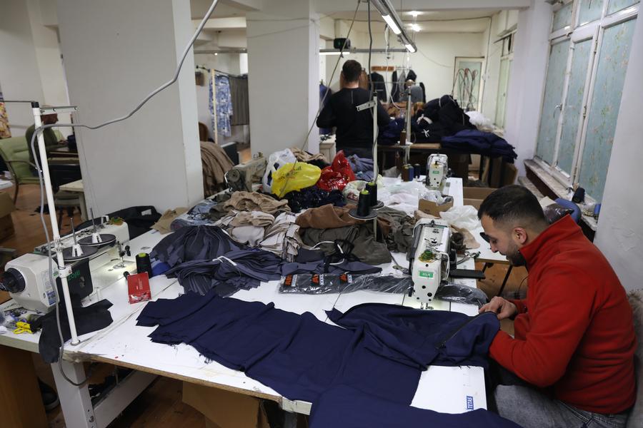 Reactions mixed as Turkish textile firms shift production abroad amid rising costs-Xinhua