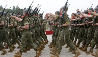 ¿Vuelve el servicio militar obligatorio a España? La noticia viral que no es