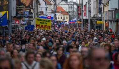 Vo viacerých slovenských mestách ľudia opäť vyšli do ulíc