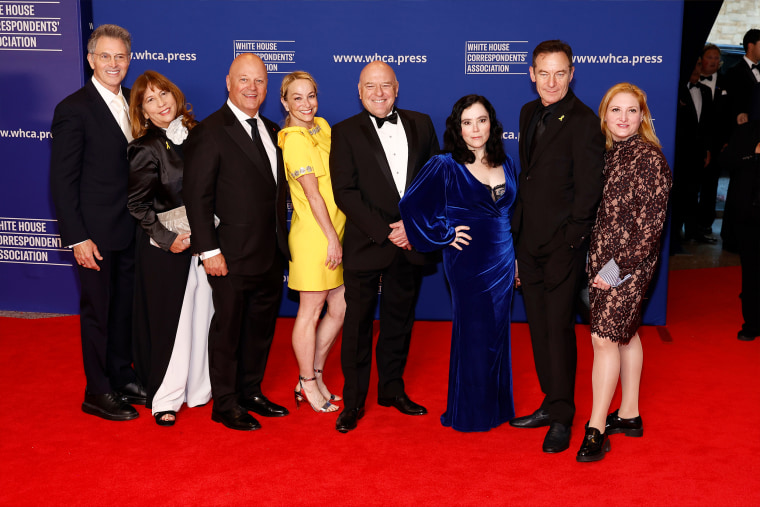 (L-R) Tim Daly, Robin Bronk, Michael Chiklis, Emily Glassman, Dean Norris, Alex Borstein, Jason Isaacs and guest attend the 2025 White House Correspondents' Association Dinner at Washington Hilton on April 26, 2025 in Washington, DC. 