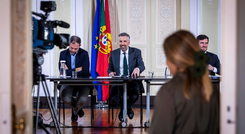 Legislativas. PS prepara resposta para a criminalidade e lança críticas à atuação do Governo