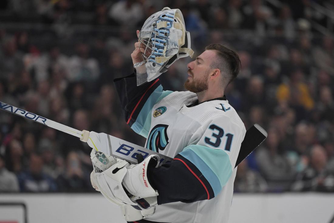 Philipp Grubauer - Position: Goalie - Aktueller Verein: Seattle Kraken