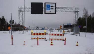 Finland to keep border with Russia closed indefinitely