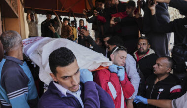 Newsblog: Getötete Retter in Gaza: Israel räumt Fehler ein - Ausland