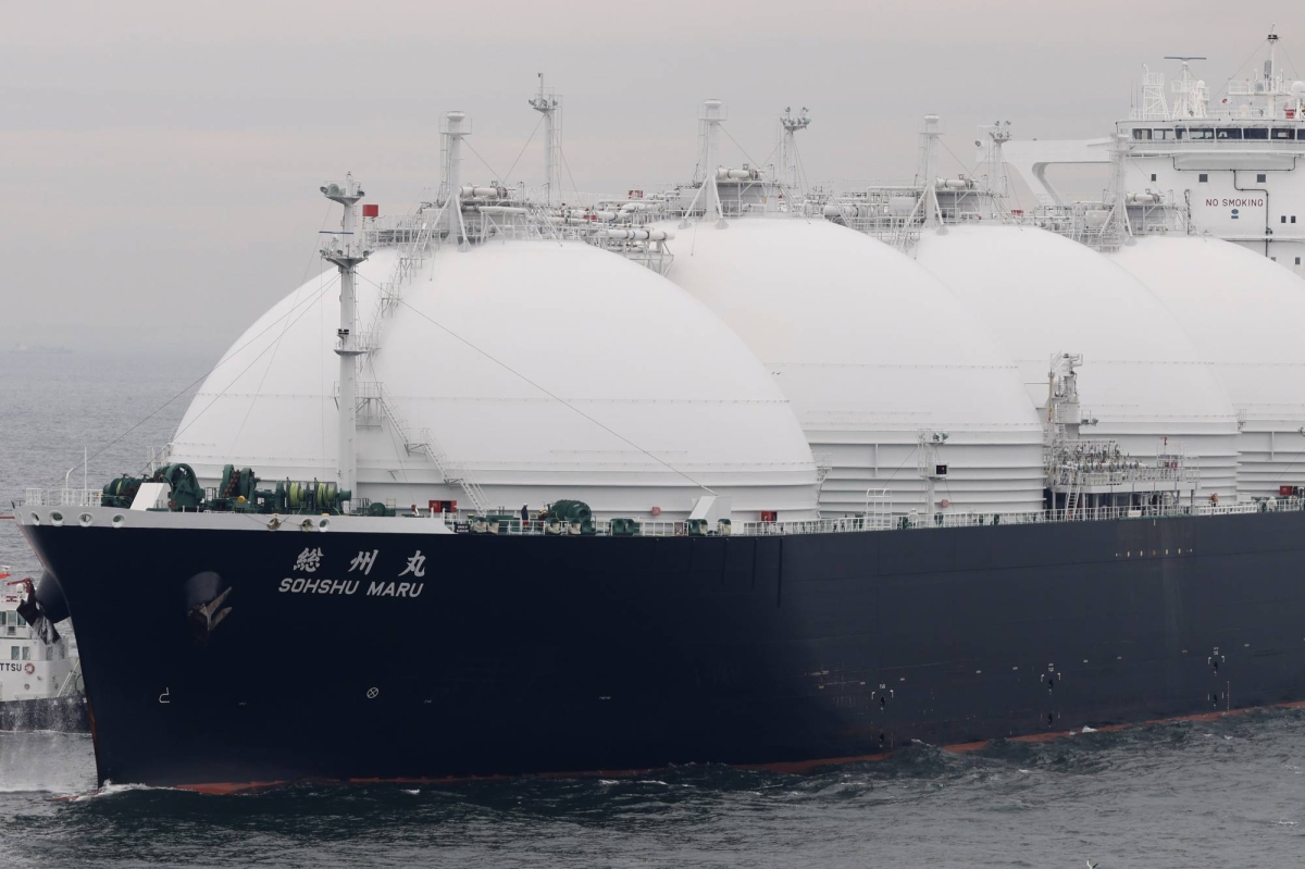 Japan mulls expanding imports of LNG from the U.S. for tariff negotiations
