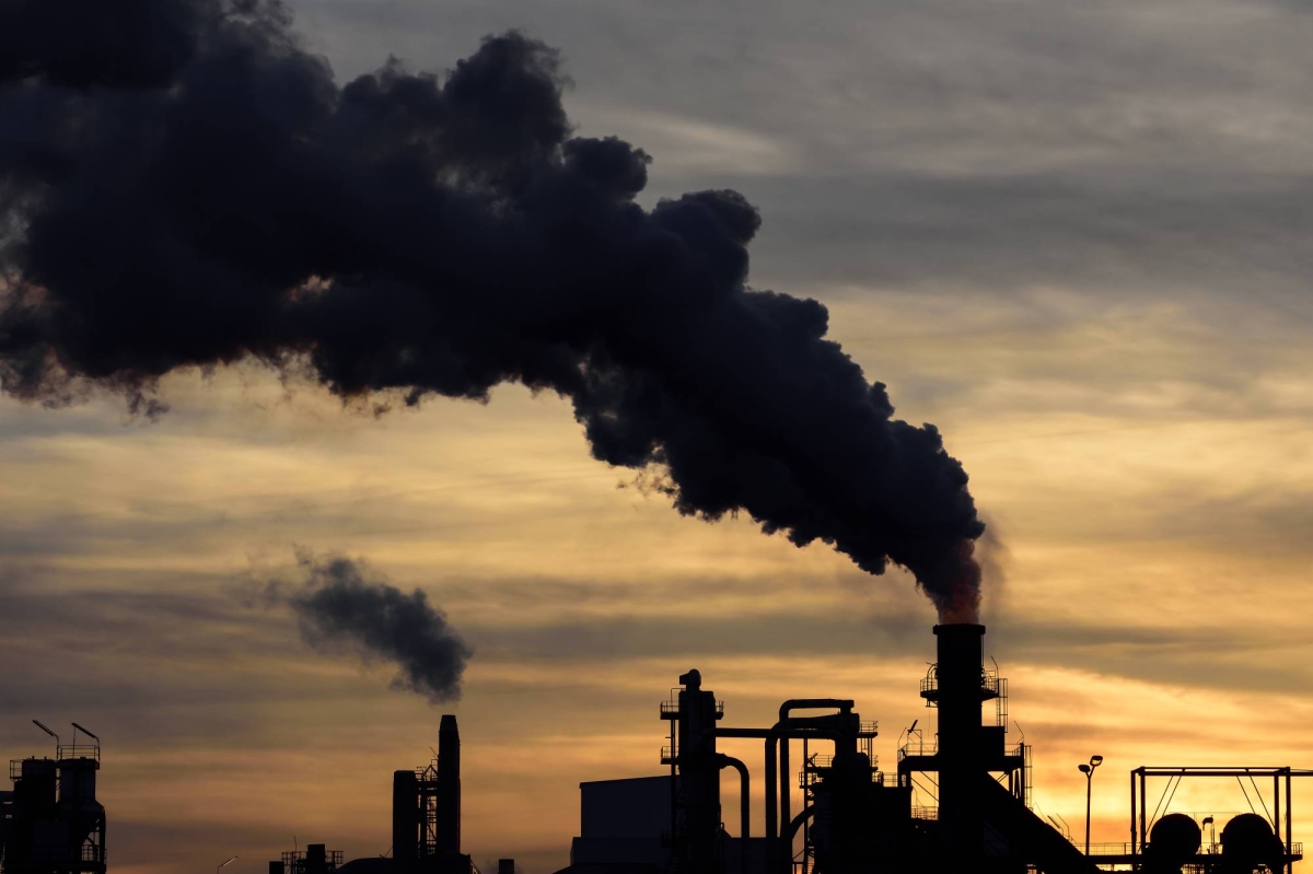 Japan's greenhouse gas emissions fall to a record low in fiscal 2023