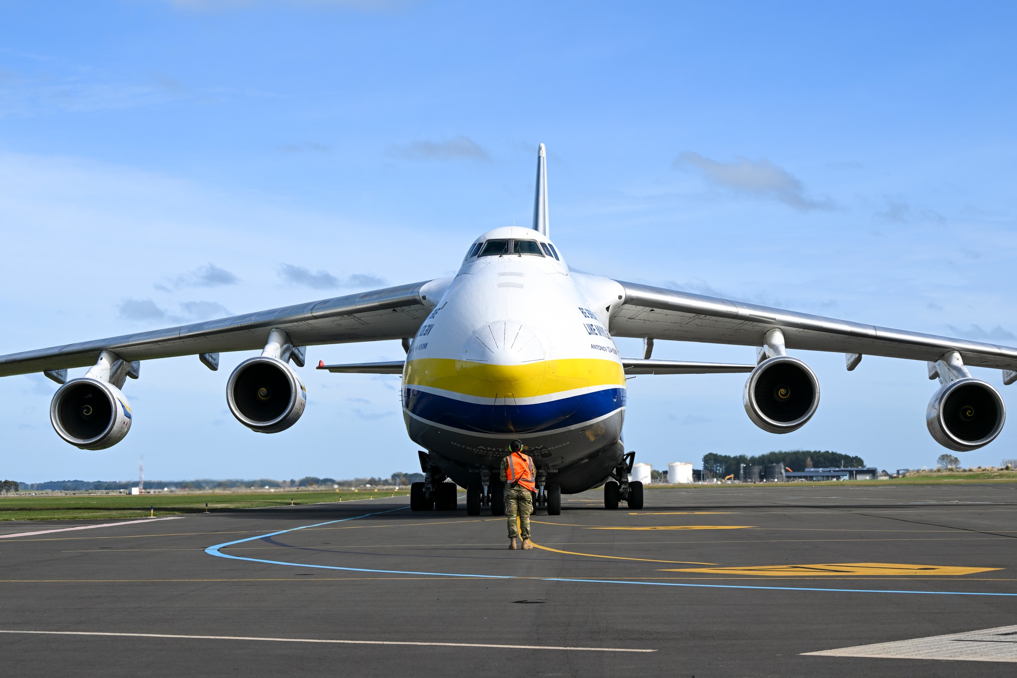 Antonov arrival at Base Ohakea. Today, Base Ohakea welcomed the colossal Antonov AN-124 aircraft, delivering essential components for the construction of our new P-8A Poseidon training facility. This marks a significant milestone in enhancing New Zealand's maritime patrol capabilities.An integrated project team, led by the Ministry of Defence, is working with Boeing to install the facility, which will include a life-sized flight simulator housed inside No. 5 Squadron’s purpose-built Te Whare Toroa build