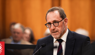 Former Labour Party leader Andrew Little considers run for Wellington Mayor