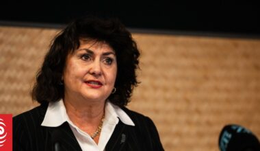 Coalition directs Health NZ to stop saying 'pregnant people'