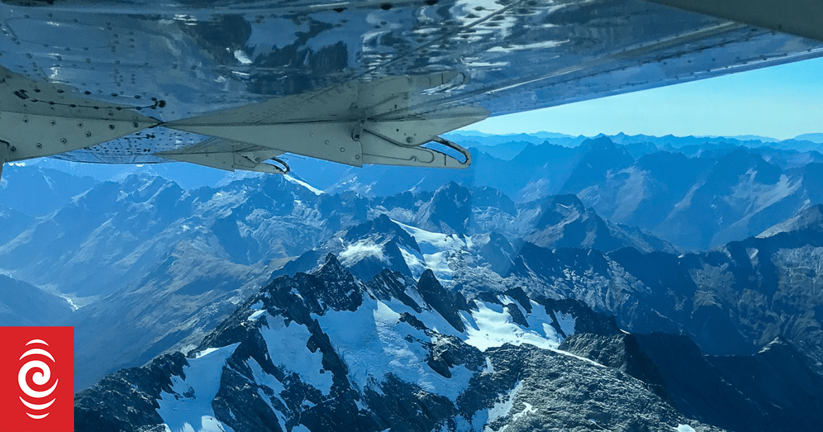 Glaciers have lost volume equivalent to a third of Lake Taupō since 2005