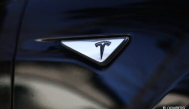 Top Tesla Official Quits As Elon Musk Faces Backlash For DOGE Cuts