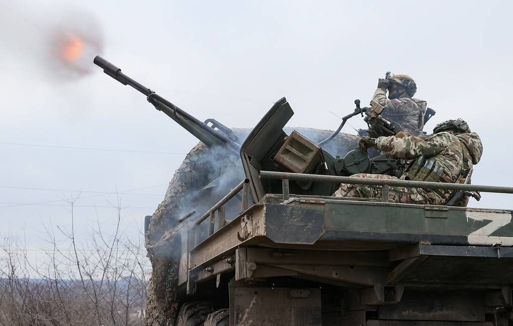 Russia strikes Ukraine’s central arms artillery base