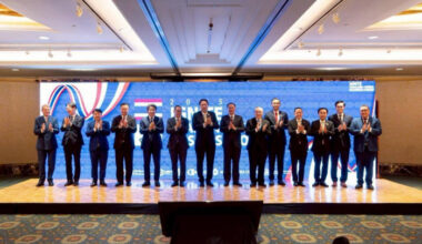 Bangkok Post - Korea urged to invest in next-generation industries
