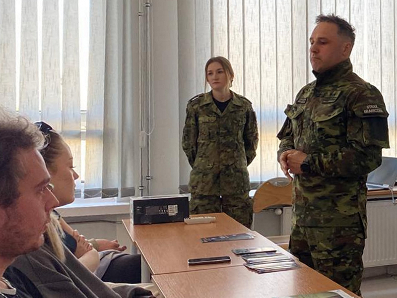 Spotkania z młodzieżą – kampania pod hasłem „Zatrudnieni w NieWolę”