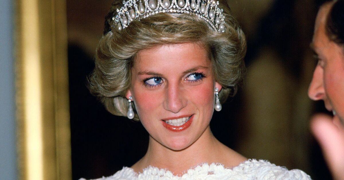 Over 200 items of Princess Diana’s iconic wardrobe are up for auction | Royal | News