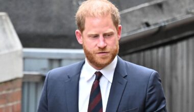 The two Royal Family members 'sticking by' Prince Harry revealed | Royal | News