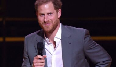 Prince Harry accuses John Travolta of 'dining out' on Princess Diana story | Royal | News