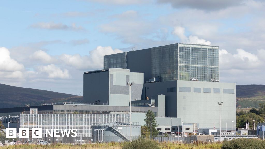 Hunterston B power station declared 'nuclear free'