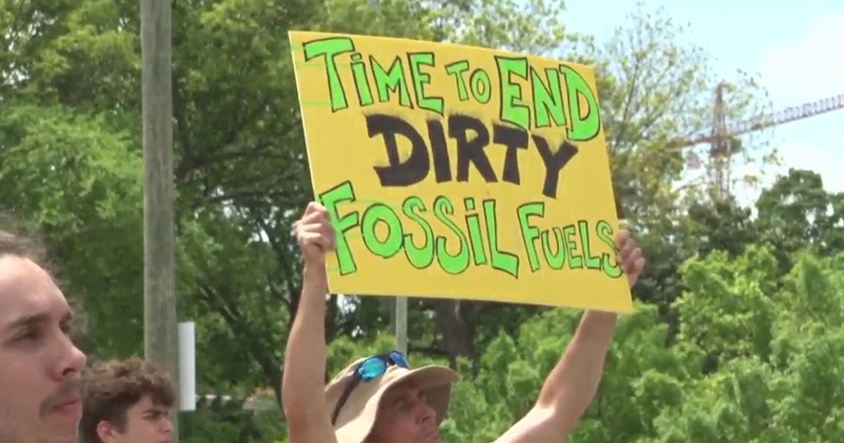 Protesters demand climate action from Governor Stein, Criticize Duke Energy's fossil fuel expansion :: WRAL.com