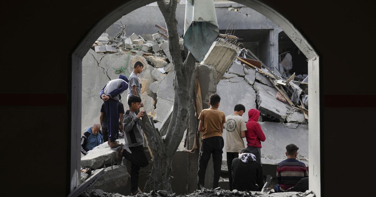 An Israeli strike on a media tent outside a Gaza hospital kills and wounds journalists | News