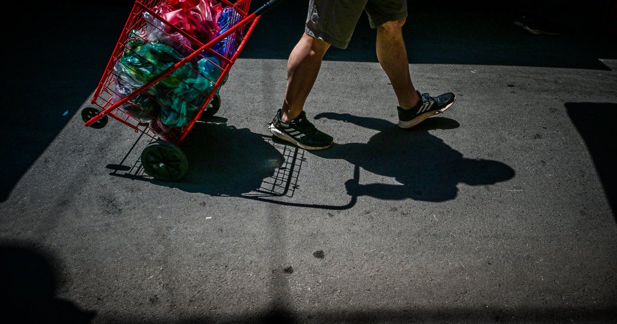 ΕΛΣΤΑΤ: Αγωνία για τη φτώχεια στην Ελλάδα - Κοινωνικός αποκλεισμός για 1 στους 4 Έλληνες