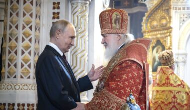 Ucraina - Russia, le notizie di oggi in diretta | Finita la tregua di Pasqua. Ma Zelensky: «Putin l'ha violata tremila volte». Trump: «Spero in un accordo entro la settimana»