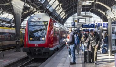 Positive Effekte durch Deutschlandticket: 560 Millionen Autofahrten weniger