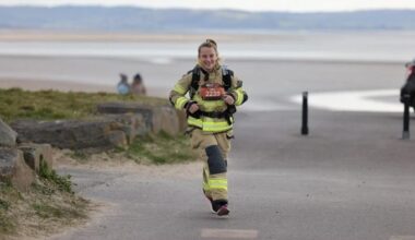 InYourArea: Pontyates firefighter completes Great Welsh Half Marathon in full kit