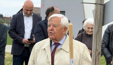 Kučan: Puška je mrtev predmet, če človek ne ve, kako jo uporabiti