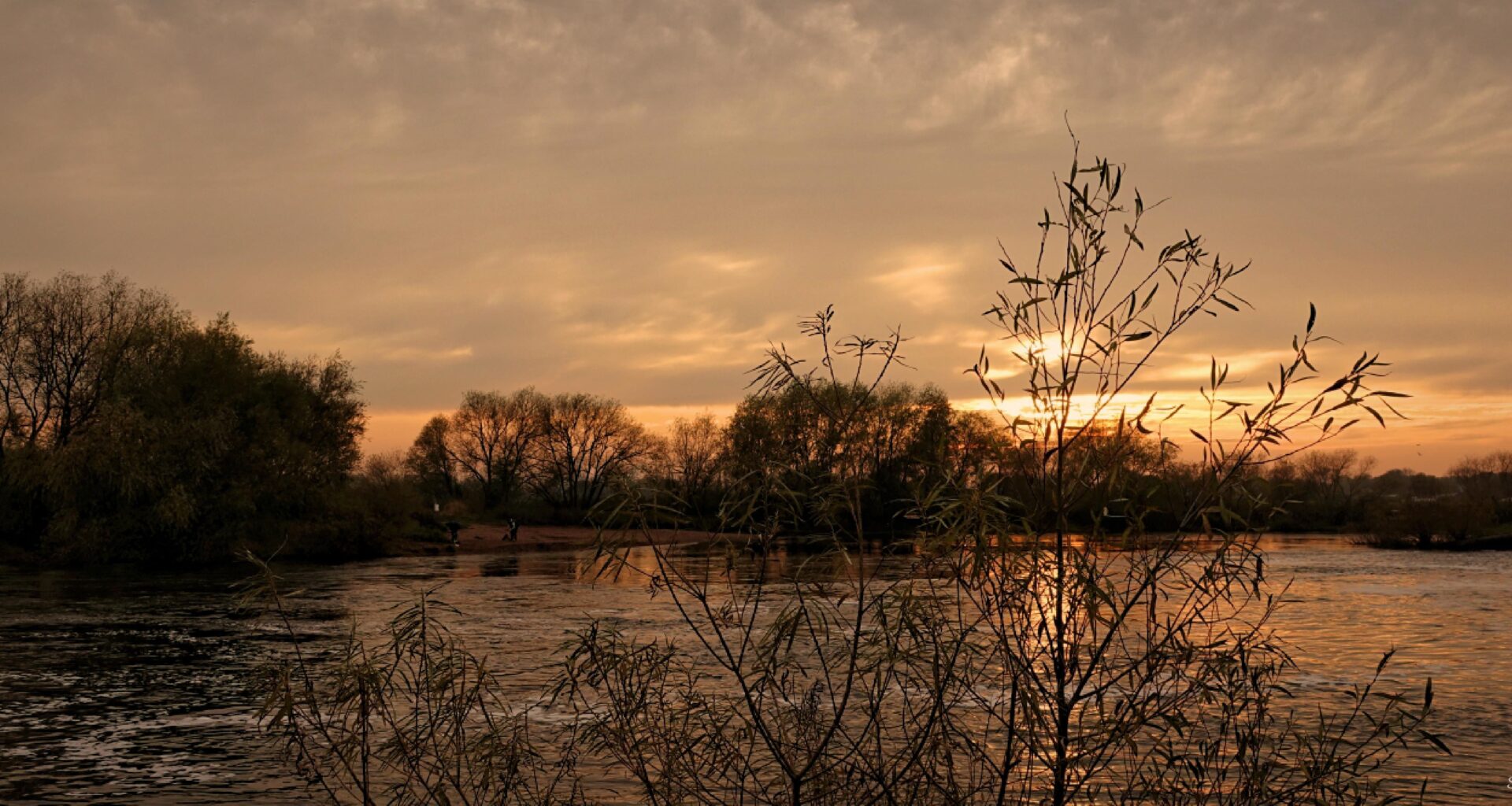 Sunset at Beeston Marina