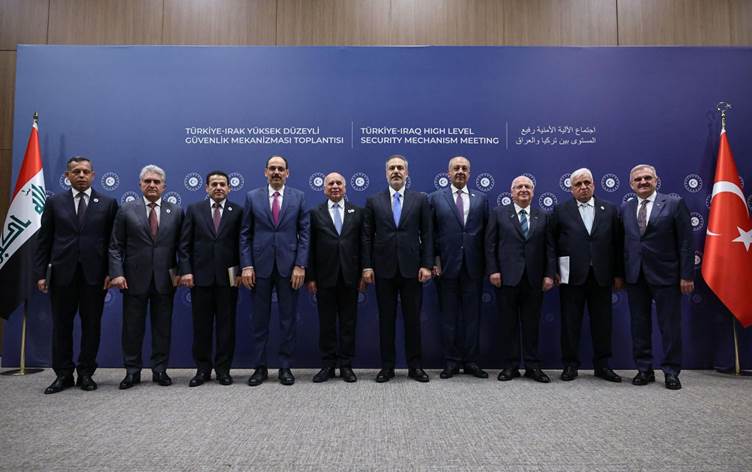 Turkey, Iraq discuss cooperation against PKK...