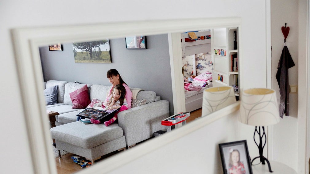 Allt fler skaffar barn på egen hand. På Pernillas gata bor två andra självstående mammor som genomgått samma resa.