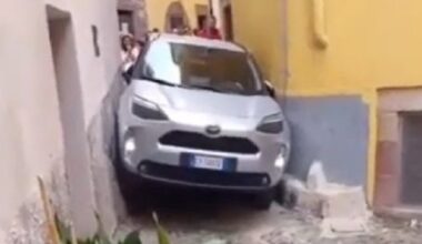 avevano seguito (a occhi chiusi) le indicazioni del navigatore VIDEO