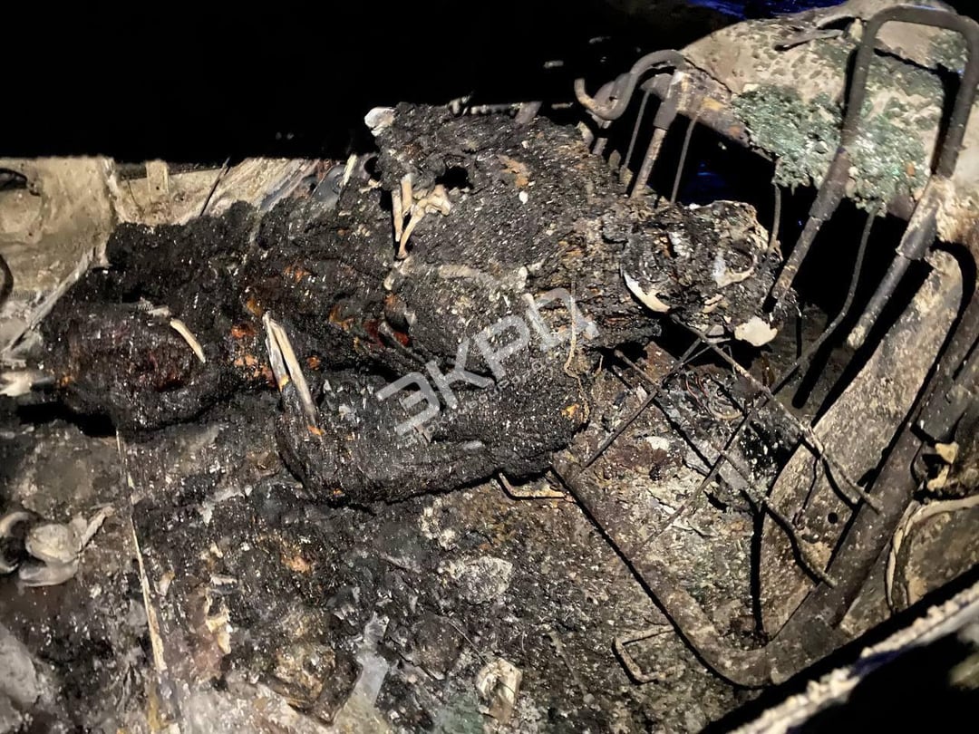 Image of a couple burned alive in their car in Kryvyi Rih following today’s strike by Russia. April 4, 2025. GRAPHIC