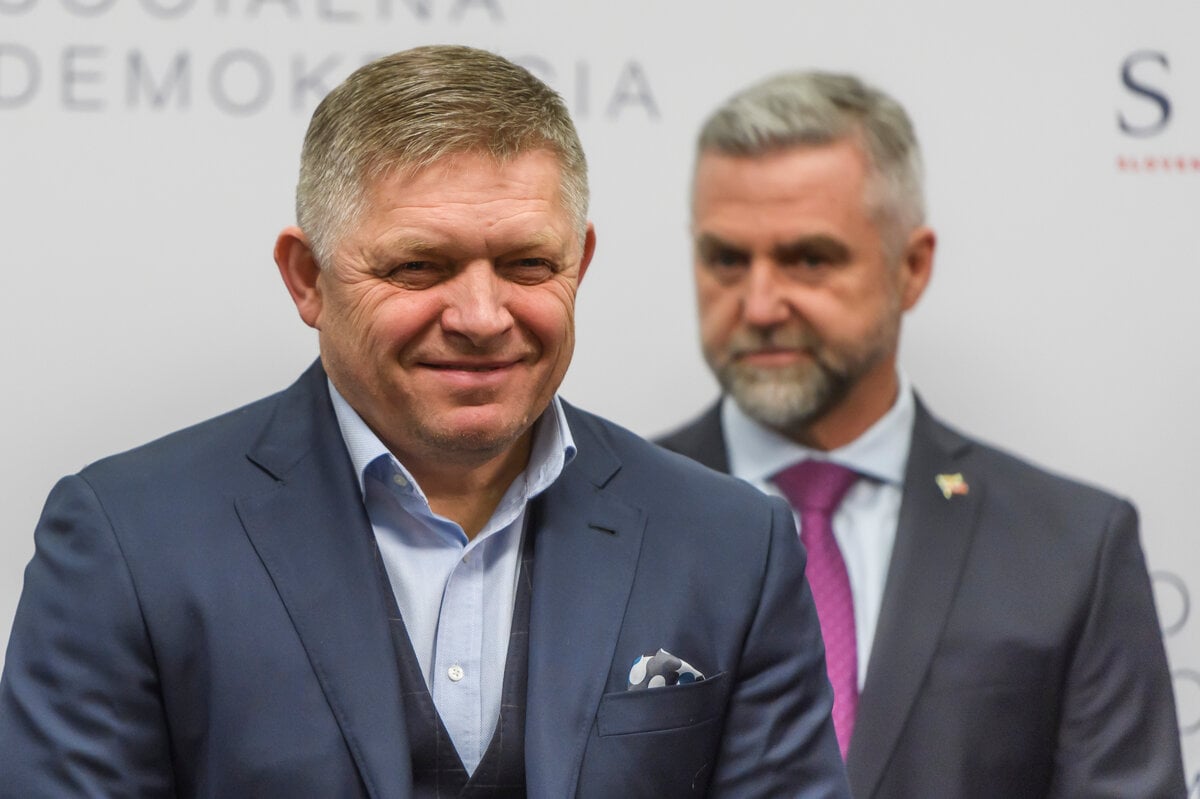 Ranný brífing: Fico s Gašparom zneužili súkromné správy, Šaško stopol cestu expertov