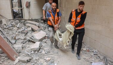 55 morts dans des frappes, Israël menace d'une offensive "plus vaste"