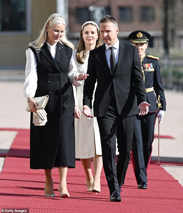 Haakon and Mette-Marit then joined the Icelandic politician to Akershus Fortress, where the guest laid a wreath at the Norwegian national monument - which honours the countries' fallen from World War II