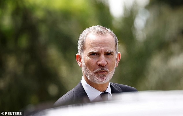 King Felipe VI was in attendance as Barcelona lifted the Cope del Rey after a chaotic victory over Real Madrid