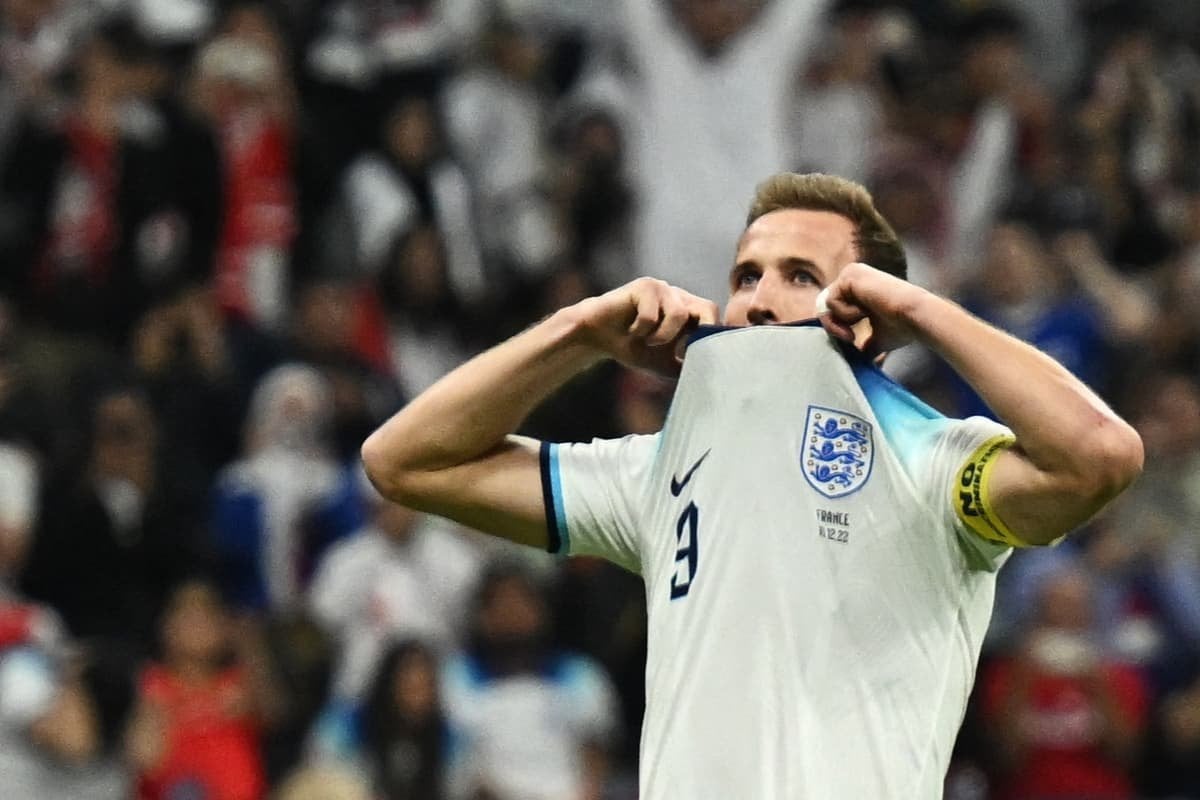 Met Police PC sacked after text saying Harry Kane should die in a plane crash