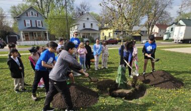 Tree plantings in Aurora offer way to celebrate environment