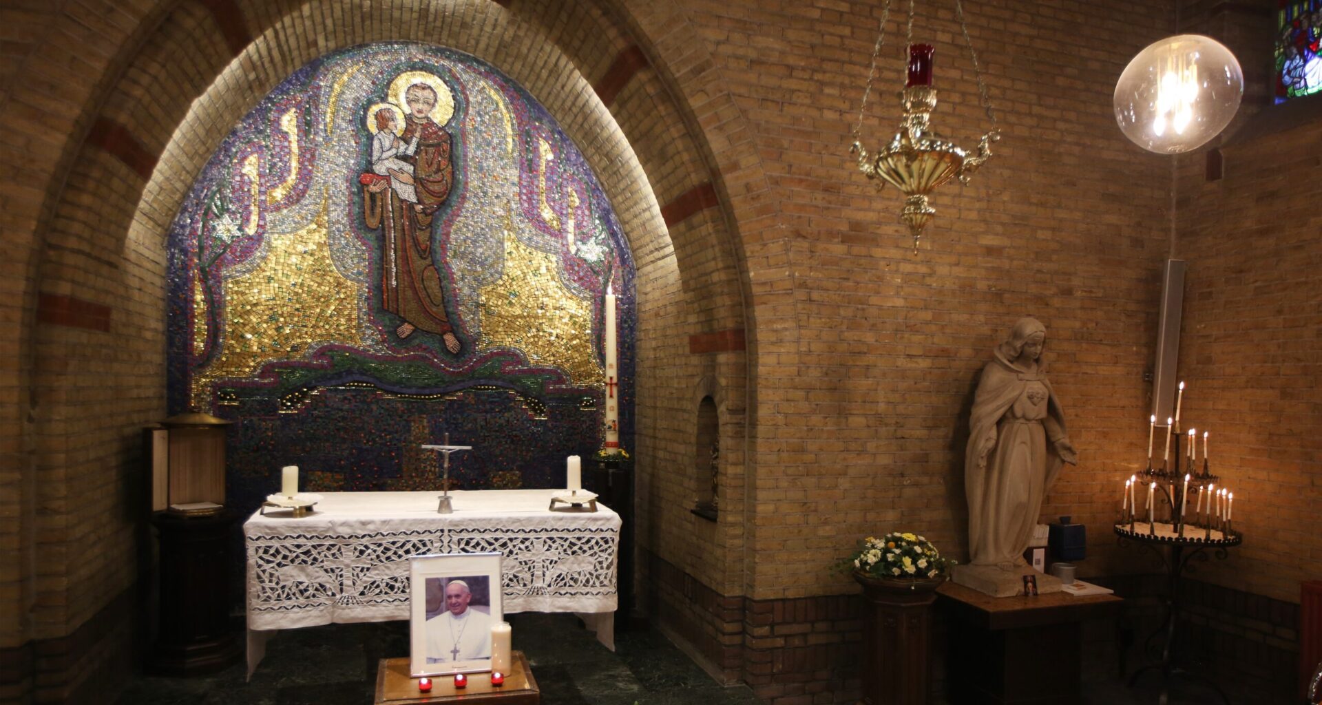 Tributes pour in for pope Francis from across the Netherlands