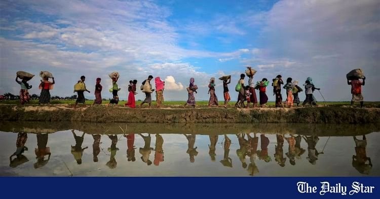 Persecuted by Arakan Army, Rohingyas fleeing to Bangladesh
