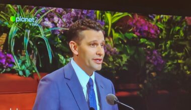 Saints watch TV broadcast of general conference – Church News