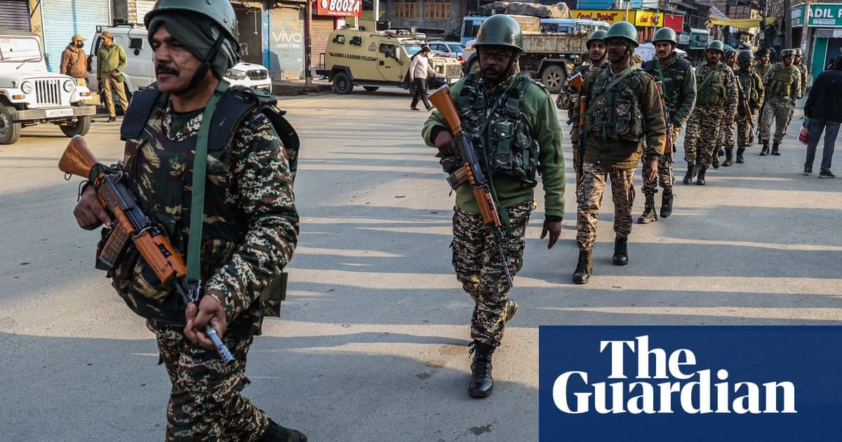 Pakistan and India exchange fire as UN calls for ‘maximum restraint’