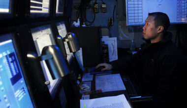 Updated information environment blueprint helping Navy architect maritime operations centers