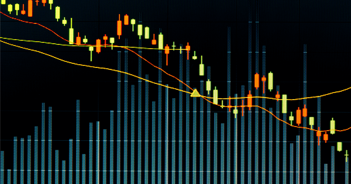 Crude Dips to Two-Week Low Amid Trade War Fears
